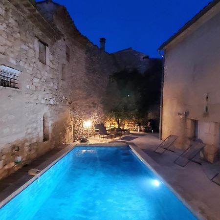 La Maison Bleue Cereste Bagian luar foto